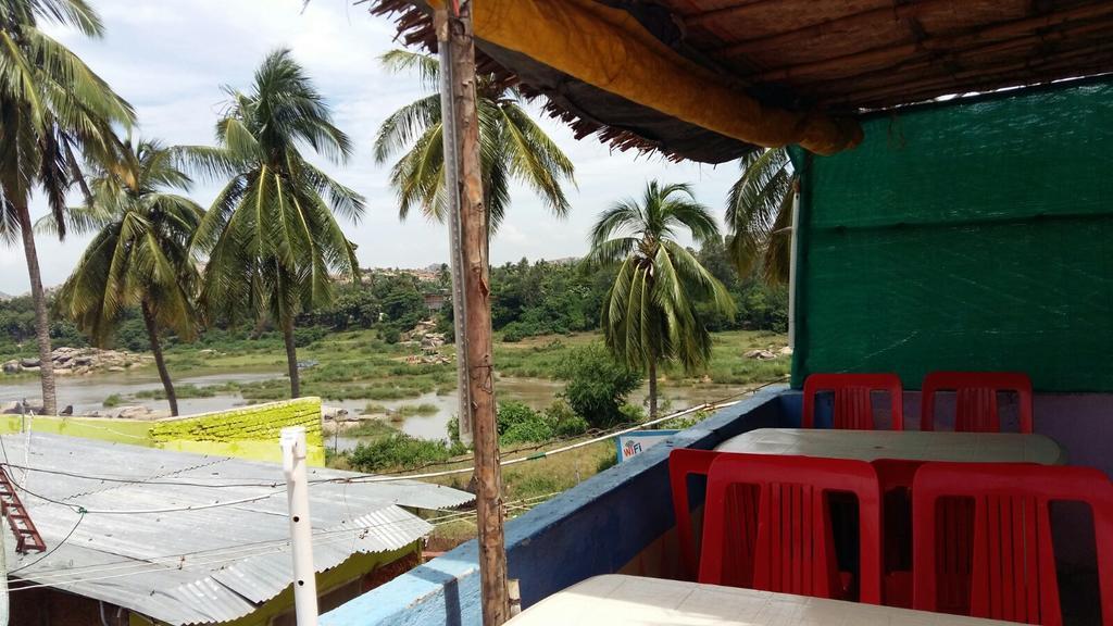 Riverside Homestay Hampi Exteriör bild
