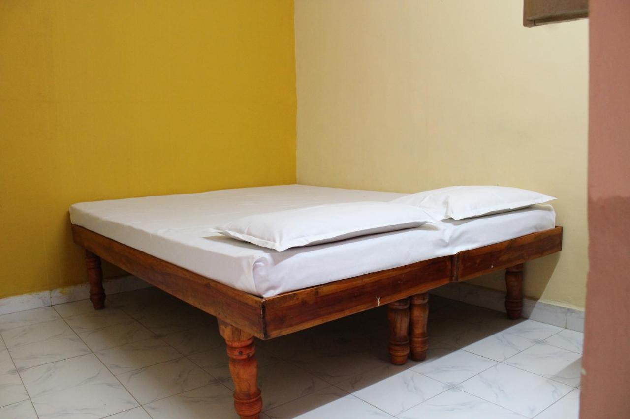 Riverside Homestay Hampi Exteriör bild