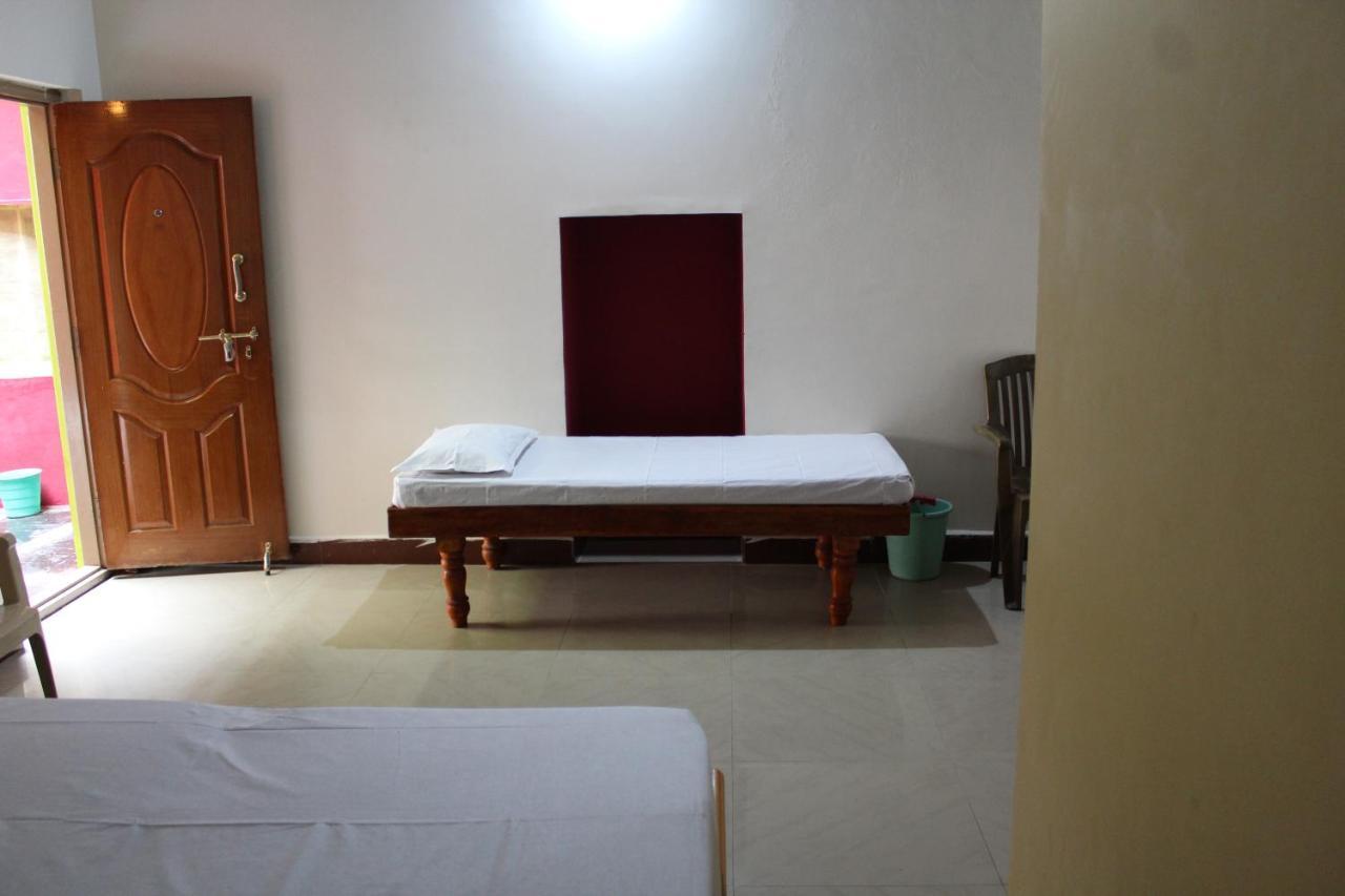 Riverside Homestay Hampi Exteriör bild